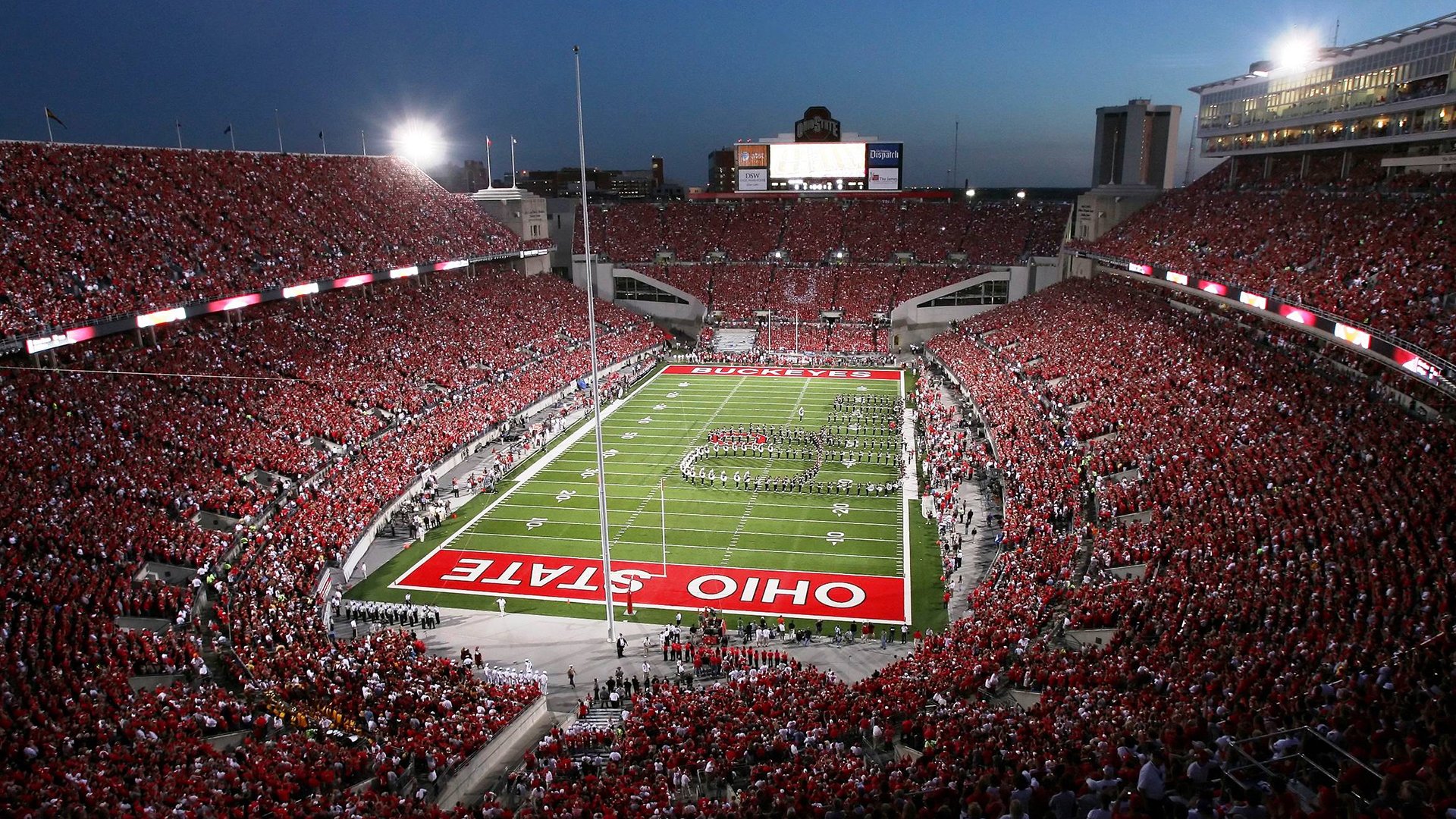 新一代足球裁判引入机器学习模型，判罚更智能公正，足球裁判机器人